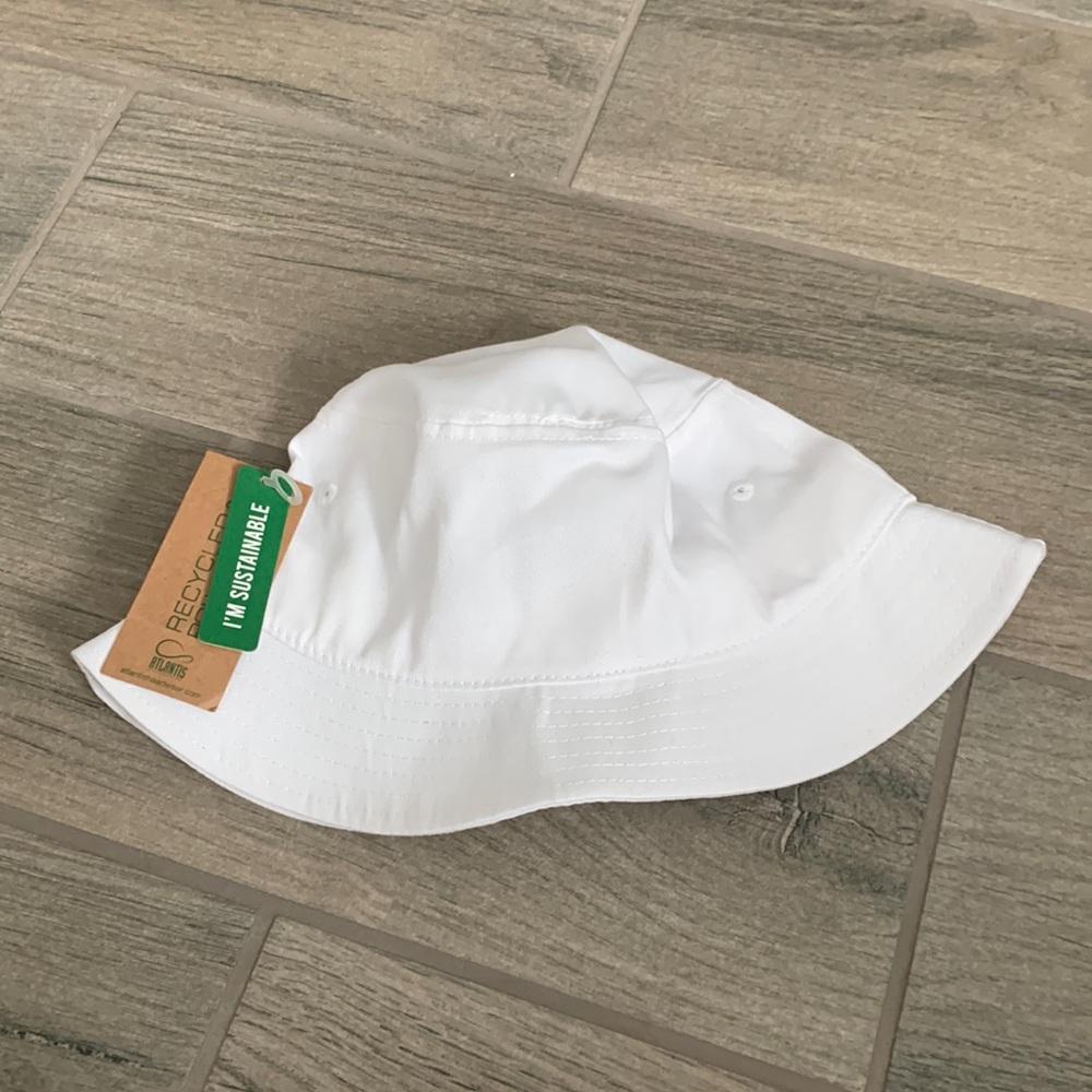 Atlantis white bucket hat